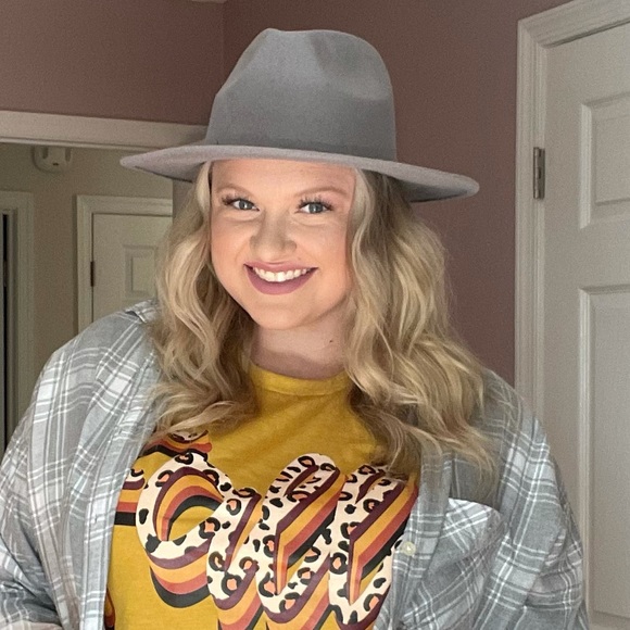 Meet your Posher, Brianna - Picture 1 of 1